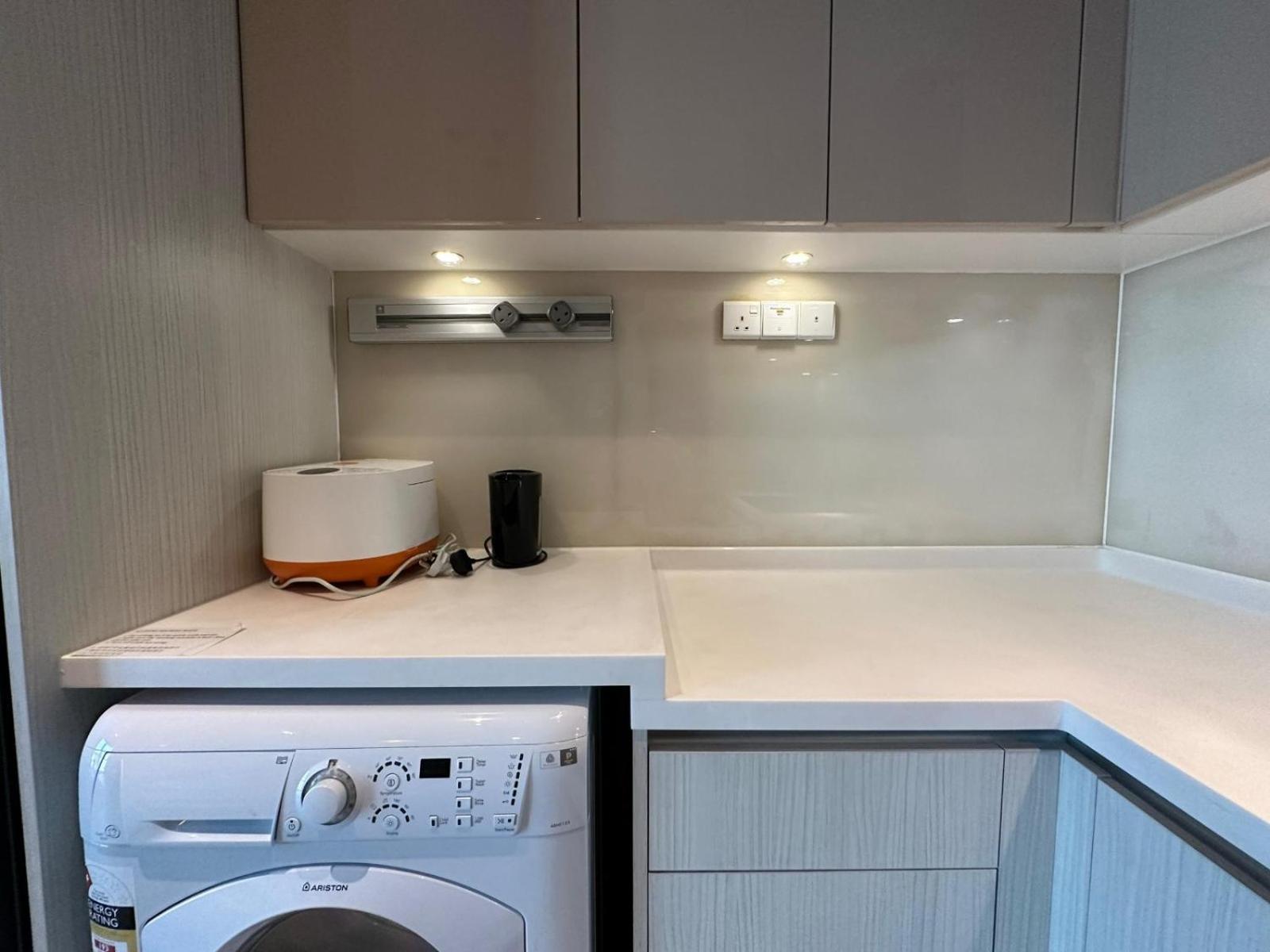 Beside Imago City Centre Soho Private Room By Wj Homestay Кота Кинабалу Екстериор снимка